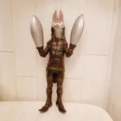 1984BANDAI ジャイアントバルタン星人 ソフビ JAPAN製 38cm - メルカリ