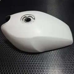 ゼファー400 タンク 塗装ベース ゼファー タンク 塗装ベース - メルカリ