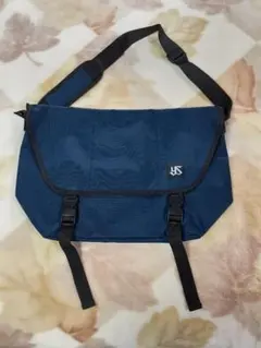 東京ヤクルトスワローズ　CREWメッセンジャーバック　新品‼️