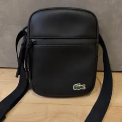 LACOSTE エンボス ショルダーバッグ