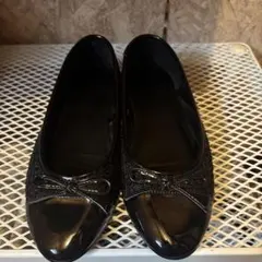H&Mリボン付きブラックバレエシューズ