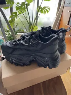 STEVE MADDEN 厚底スニーカー ブラック　スティーブマデンのサムネイル