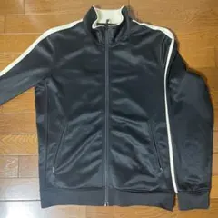 トラックジャケット ユニクロ