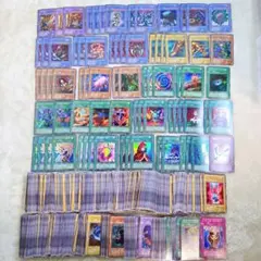 遊戯王　初期　まとめ売り　スーパーレア　ウルトラレア　ノーマル　約900枚