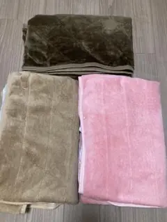 ニトリ Nウォーム敷きパッド1枚　他敷きパッド2枚　ゴムバンド付き シングル