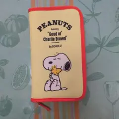 PEANUTS スヌーピー マルチケース　ロジカルノート付箋付き