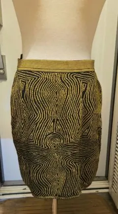 超美品　GIANNI VERSACE 総柄 スカート イタリア製 ヴィンテージのサムネイル