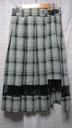 axes femme POETIQUE スリットデザインプリーツスカート