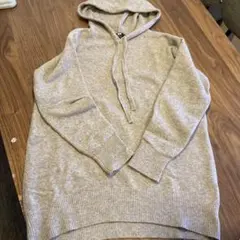 ブラウン　茶色　 ニット パーカー フード付き　ユニクロ　Lサイズ