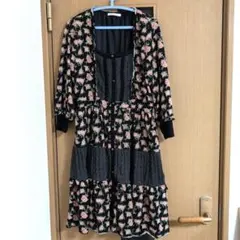 axes femme 花柄 長袖ひざ丈ワンピース