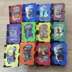 仮面ライダーセイバー コレクタブルワンダーライドブック 13個まとめ