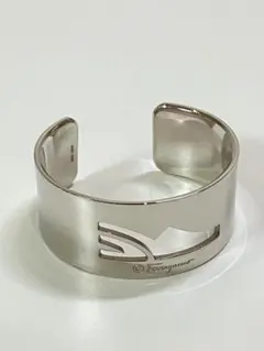 【新品未使用保管品】Ferragamo バングル・リストバンド/ 2025年最新】Ferragamo レディース バングル・リストバンドの