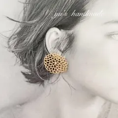 ✨ゴールド　メッシュ　ピアス✨イヤリングあり　個性的　大人可愛い