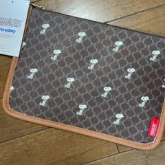 スヌーピー♡フラットポーチ ブラウン 総柄
