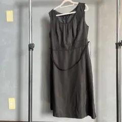 Melrose Claire 黒 ノースリーブ ひざ丈ワンピース