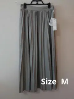 【未使用品】 フェイクレザープリーツロングスカート ペールグリーン M
