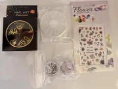 紫とシルバーのグリッター、ネイルアートパーツ、シール