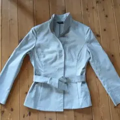 グレー ノーカラージャケット