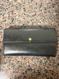 Louis Vuitton ブラック長財布