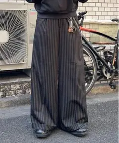 MandO アソートバギーロールアップワイドパンツ ストライプ ブラック
