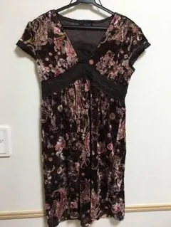 CECIL Mc BEE、ベロア風ワンピース