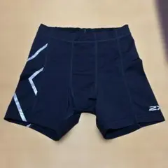 2XU コンプレッション ショートタイツ ブラックのサムネイル