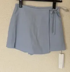 新品タグ付きCECIL McBEE ラップショートパンツブルーSサイズ人気のサムネイル