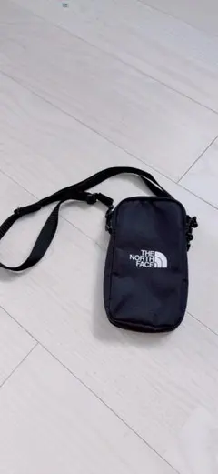 THE NORTH FACE ショルダーバッグ ブラックのサムネイル