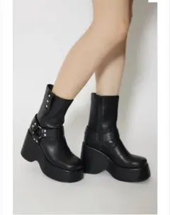 【美品】rienda エンジニアウェッジヒールショートブーツ 黒S厚底サイドゴア