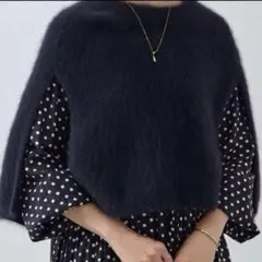 【美品】BEARDSLEY ビアズリー　ファーニットポンチョ　ブラックのサムネイル