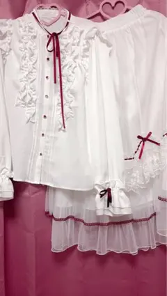 axes femme ホイップフリルブラウス＆ホイップフリルチュールスカート