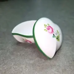 Herend ヘレンド ウィーンの薔薇 ハート ボンボニエール 小箱 VRH