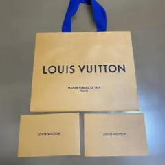 LOUIS VUITTON ショッピングバッグとカードセット
