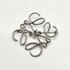26366✨ロエベ アナグラム ブローチ シルバー ロゴ 美品のサムネイル