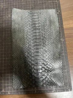 ダイヤモンドパイソン　グレー　ハンドメイド