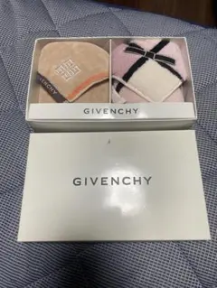 givenchy タオルハンカチ　ジバンシー