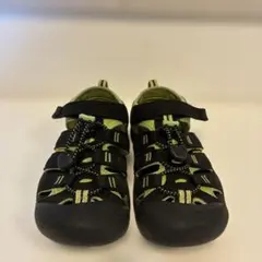 KEEN アウトドアサンダル ブラック/グリーン
