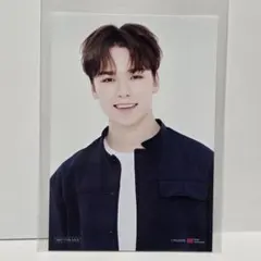 Seventeen Vernon サイン入りカード - メルカリ