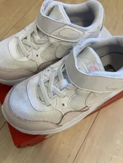NIKE キッズ スニーカー ホワイト ベルクロのサムネイル