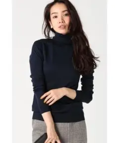 美品/定価4.9万 JOHN SMEDLEYタートルネック M ネイビー