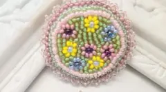 小花のビーズ刺繍ブローチD
