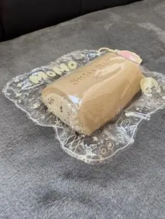 MoMo Swiss Roll 紅茶　スクイーズ　ロールケーキ キーホルダー付き
