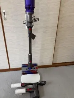 コードレスクリーナー ダイソン Dyson UN3481. sv19 美品！ - メルカリ