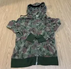 迷彩柄パーカー