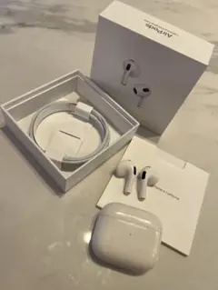 中古 Apple AirPods 第三世代　本体 充電ケース付き