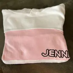 JENNIパーカー