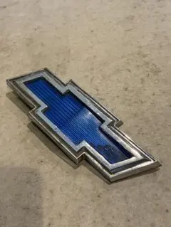 シボレー ゴールドエンブレム 約30cm - メルカリ