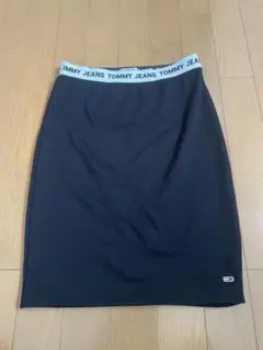 TOMMY JEANS ブラック タイトスカート Sのサムネイル