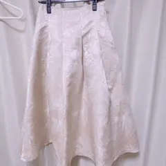 トッコクローゼット　花柄刺繍 フレアスカート