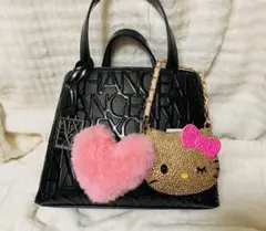 【翌日発送】日焼けハローキティ、お薬入れアクセサリーケース【チェーン付き】